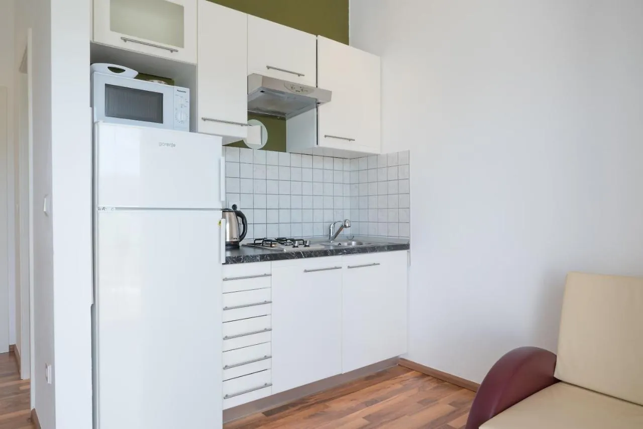 Vdl Apartments Trogir 0*,
