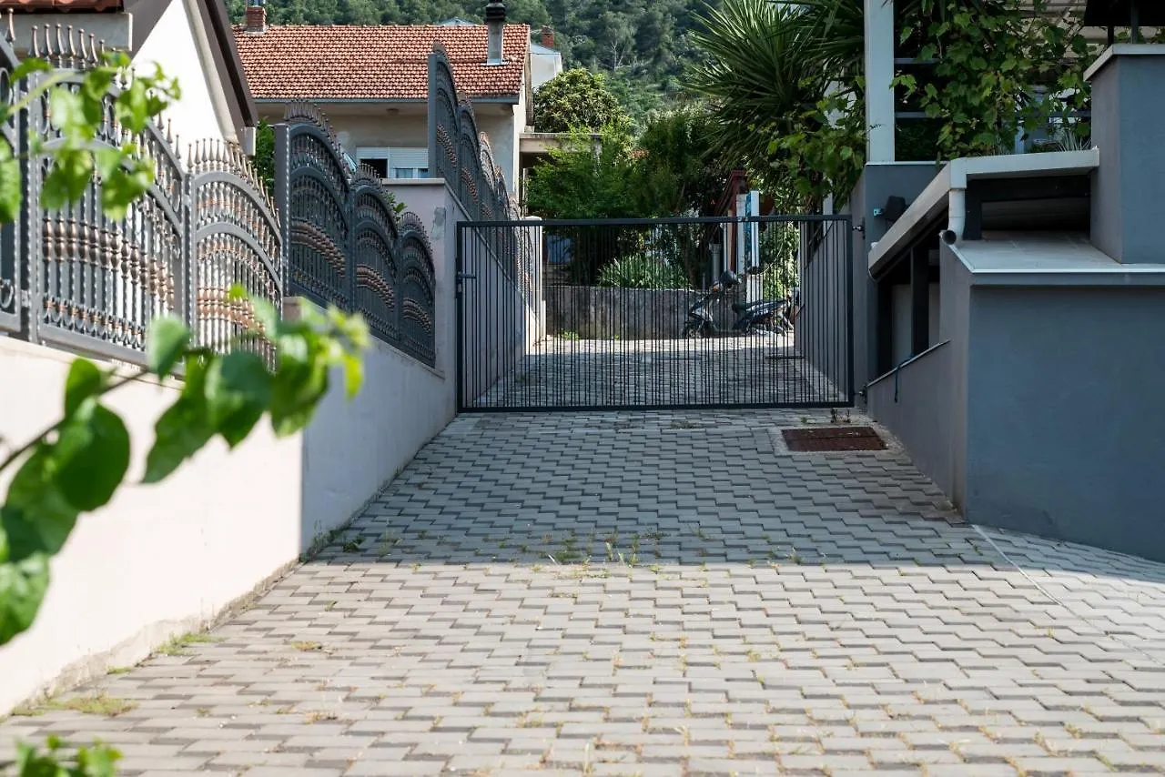 Vdl Apartments Trogir